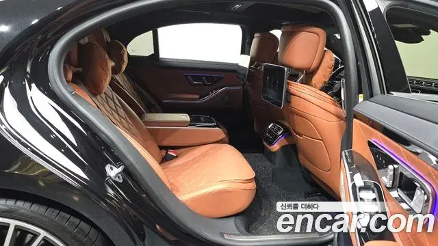 Mercedes-Benz S-Class 2023 — Фото 12/20