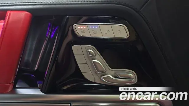 Mercedes-Benz G-Class 2021 — Photo 38/38