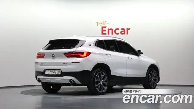 BMW X2 2020 — Фото 1/20