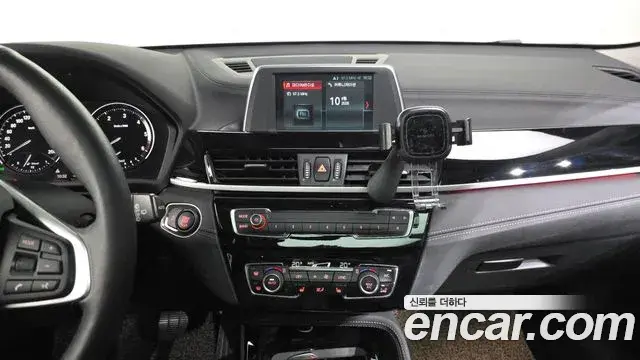 BMW X2 2020 — Фото 15/20