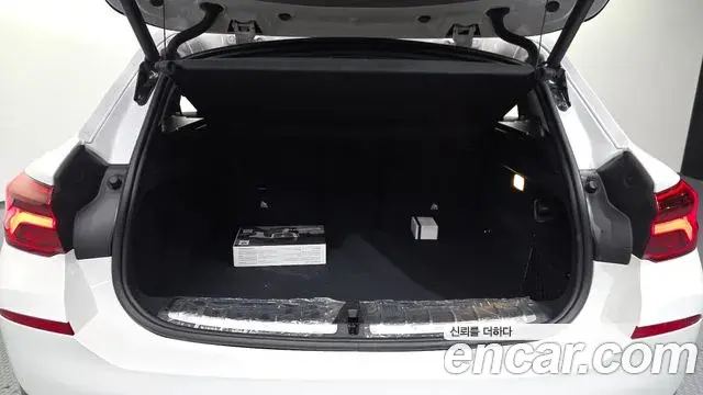 BMW X2 2020 — Фото 20/20