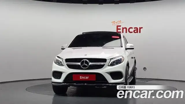Mercedes-Benz GLE-Class 2018 — ფოტო 5/37