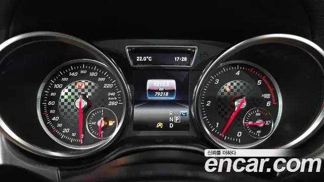 Mercedes-Benz GLE-Class 2018 — ფოტო 36/37