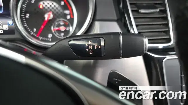 Mercedes-Benz GLE-Class 2018 — ფოტო 8/37