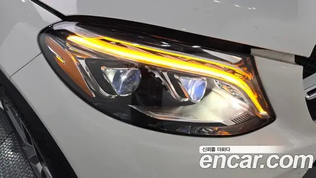 Mercedes-Benz GLE-Class 2018 — ფოტო 15/37