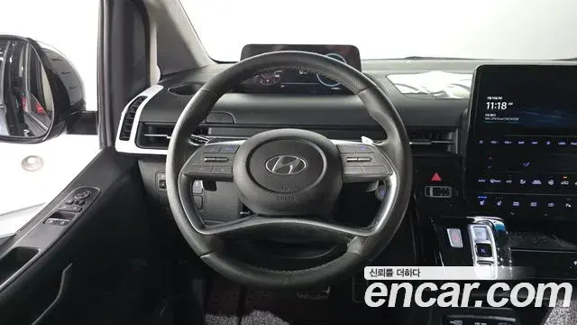 Hyundai Staria 2021 — Фото 13/20