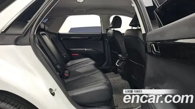 Hyundai Grandeur 2023 — Фото 11/20