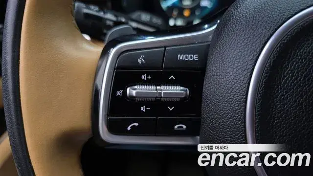 Kia Sorento 2022 — Фото 19/20