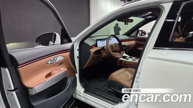Genesis GV70 2024 — Photo 16/33