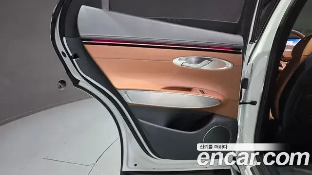 Genesis GV70 2024 — Photo 3/33