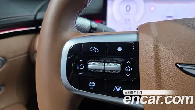 Genesis GV70 2024 — Photo 9/33