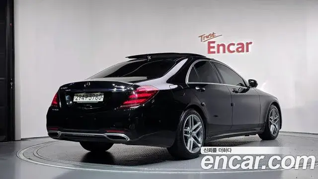 Mercedes-Benz S-Class 2020 — Фото 2/20