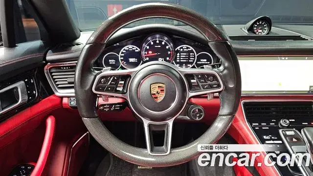 Porsche Panamera 2020 — Фото 13/20