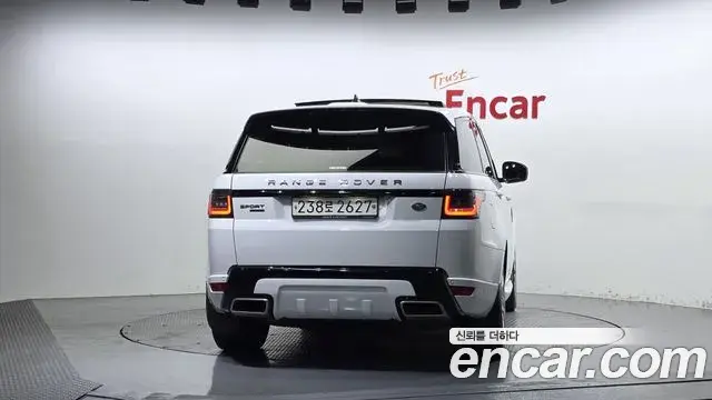 Land Rover Range Rover Sport 2019 — Photo 35/37