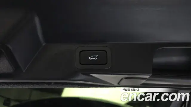 Land Rover Range Rover Sport 2019 — Photo 8/37