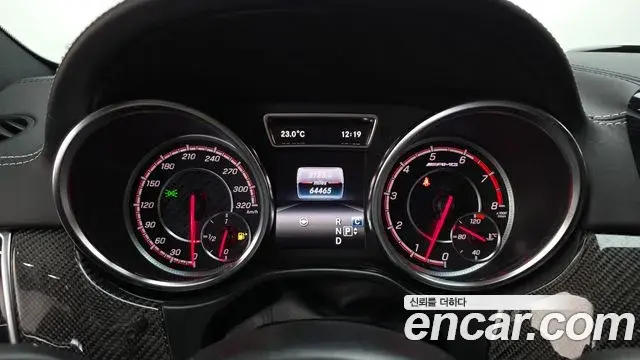 Mercedes-Benz GLE-Class 2019 — Photo 12/35