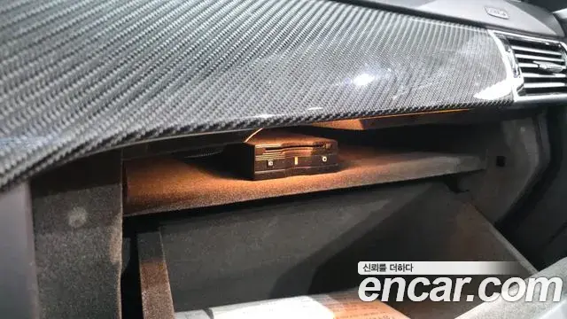 Mercedes-Benz GLE-Class 2019 — Photo 11/35