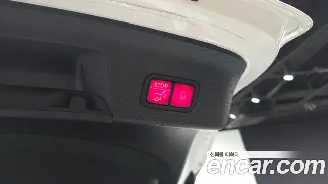 Mercedes-Benz GLE-Class 2019 — Photo 2/35