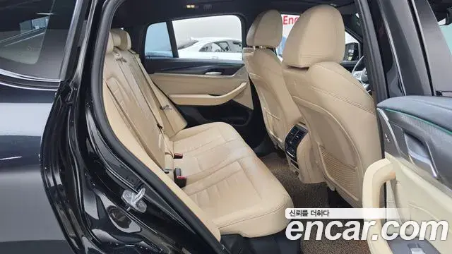 BMW X4 2020 — Фото 11/20