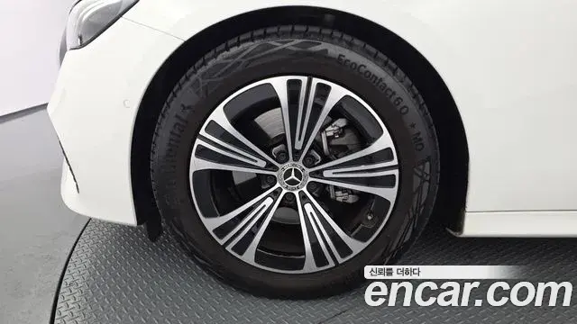 Mercedes-Benz E-Class 2024 — Şəkil 4/20