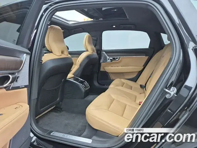 Volvo S90 2022 — Фото 12/18