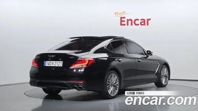 Genesis G70 2019 — ფოტო 22/32