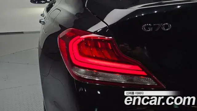 Genesis G70 2019 — ფოტო 2/32