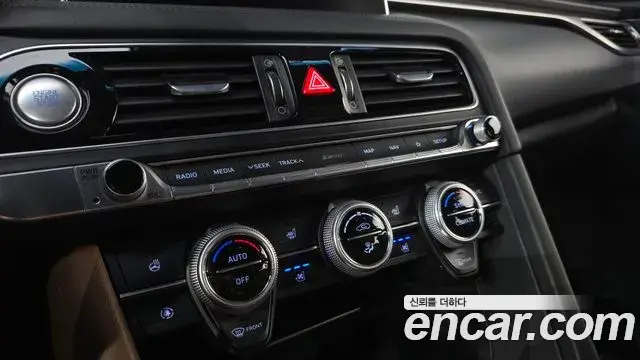 Genesis G70 2019 — ფოტო 18/32