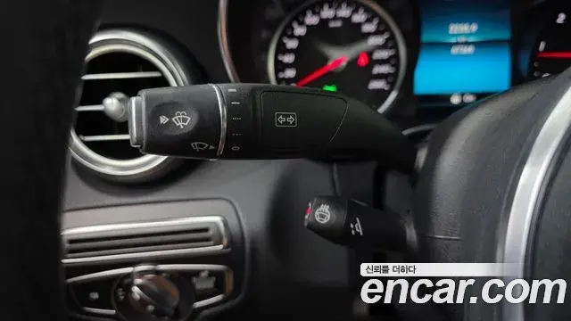Mercedes-Benz C-Class 2019 — Фото 19/20