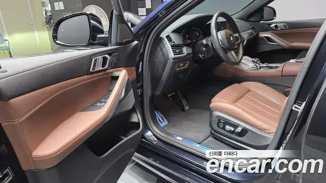 BMW X6 2020 — Фото 10/20