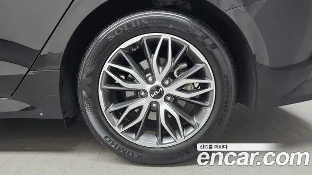 Kia K5 2023 — ფოტო 2/30