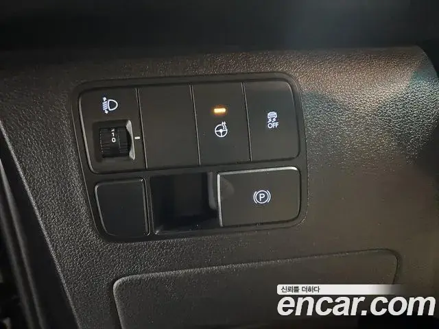 Hyundai Staria 2023 — Фото 11/20