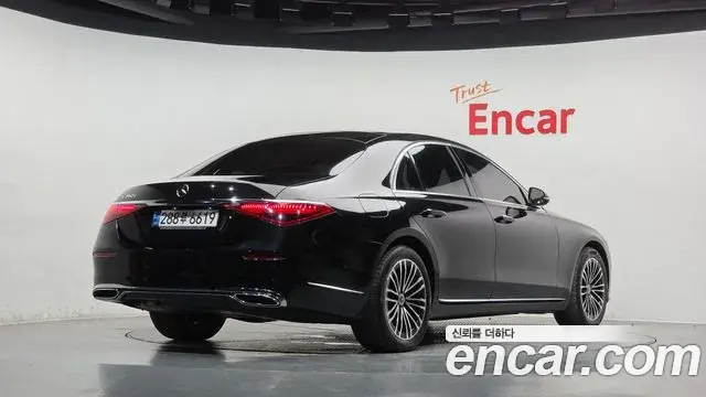 Mercedes-Benz S-Class 2021 — Фото 1/20