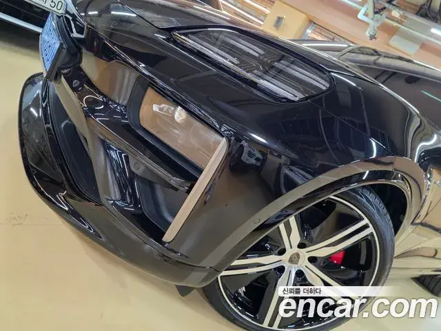 Porsche Macan EV 2026 — Photo 13/20