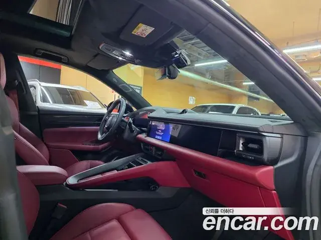Porsche Macan EV 2026 — Photo 18/20