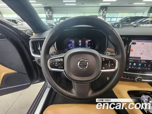 Volvo V90 Cross Country 2024 — Photo 3/20