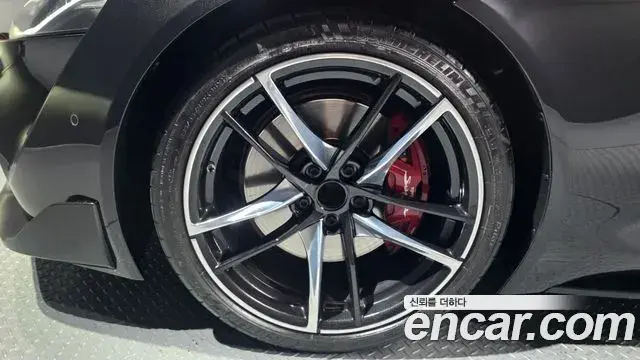 Toyota Supra 2024 — Photo 7/33
