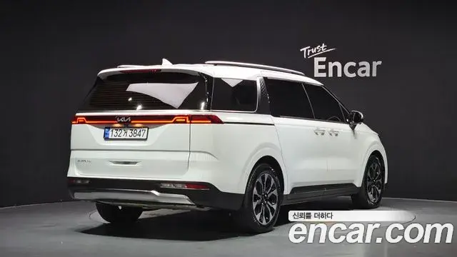 Kia Carnival 2022 — Фото 2/20