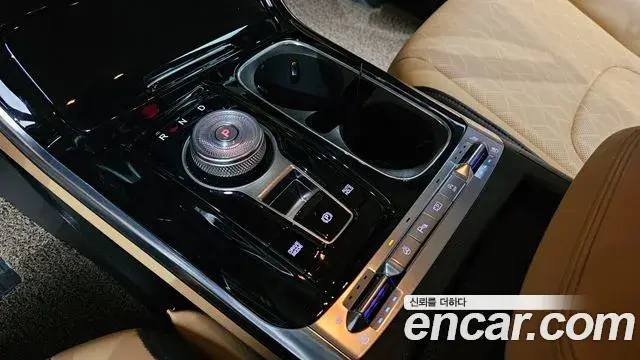 Kia Carnival 2022 — Фото 9/20
