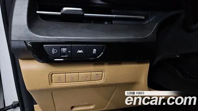 Kia Carnival 2022 — Фото 16/20