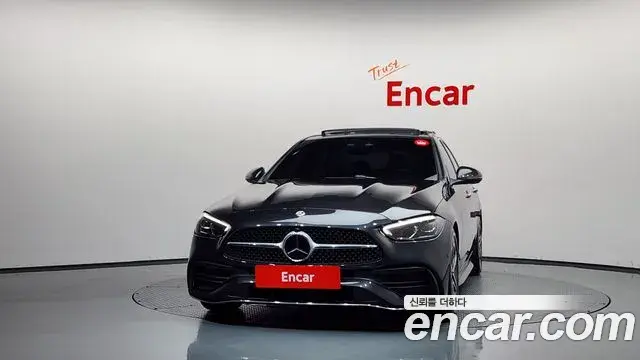 Mercedes-Benz C-Class 2025 — Фото 3/20