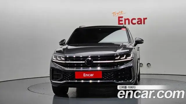 Volkswagen Touareg 2024 — Photo 44/50