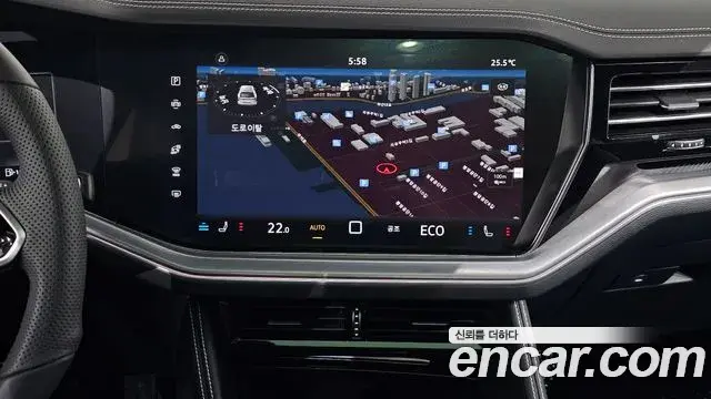 Volkswagen Touareg 2024 — Photo 25/50