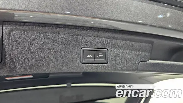 Volkswagen Touareg 2024 — Photo 35/50