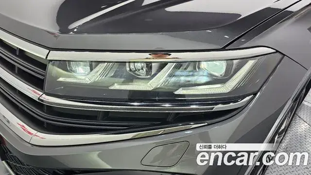 Volkswagen Touareg 2024 — Photo 23/50