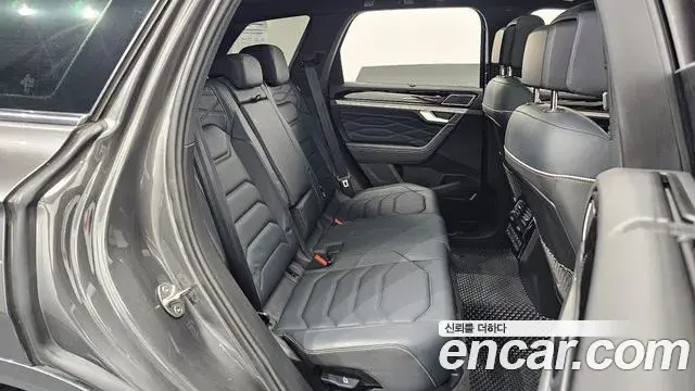 Volkswagen Touareg 2024 — Photo 34/50
