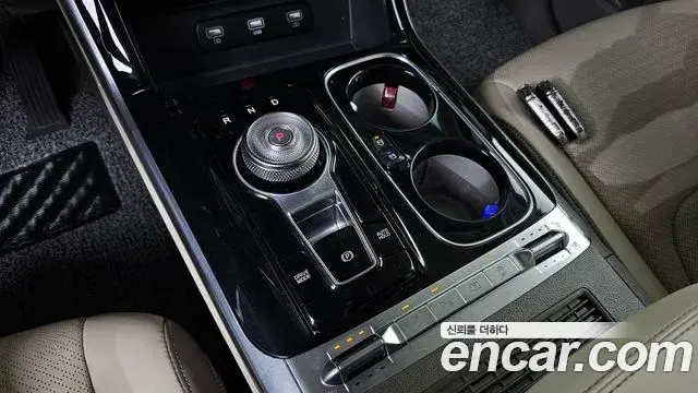 Kia Carnival 2021 — Фото 9/20