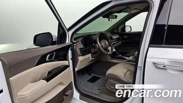 Kia Carnival 2021 — Фото 10/20