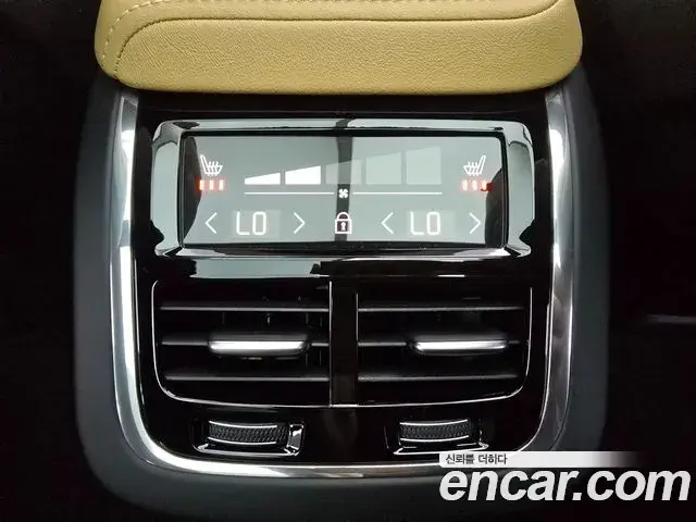 Volvo V60 Cross Country 2025 — ფოტო 9/20