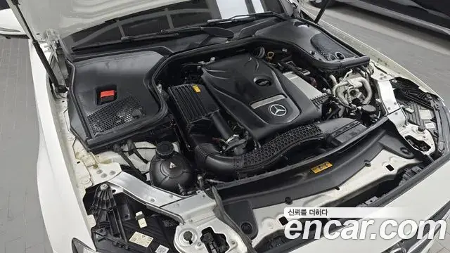 Mercedes-Benz E-Class 2023 — Фото 6/20